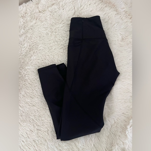 Old navy workout leggings - Picture 2 of 2